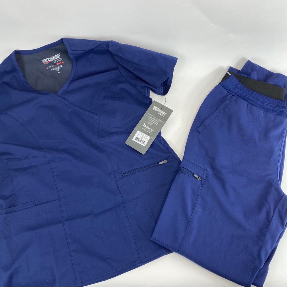 Kim Surplice 3 Pocket TOP and BOTTOM M Tall Scrubs